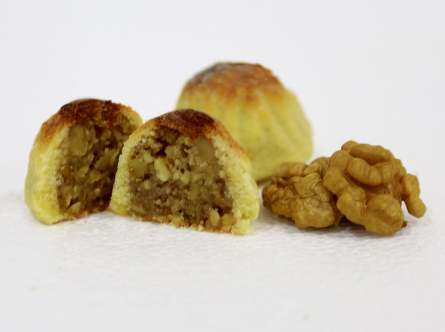 Dietetic Small Maamoul with Walnuts