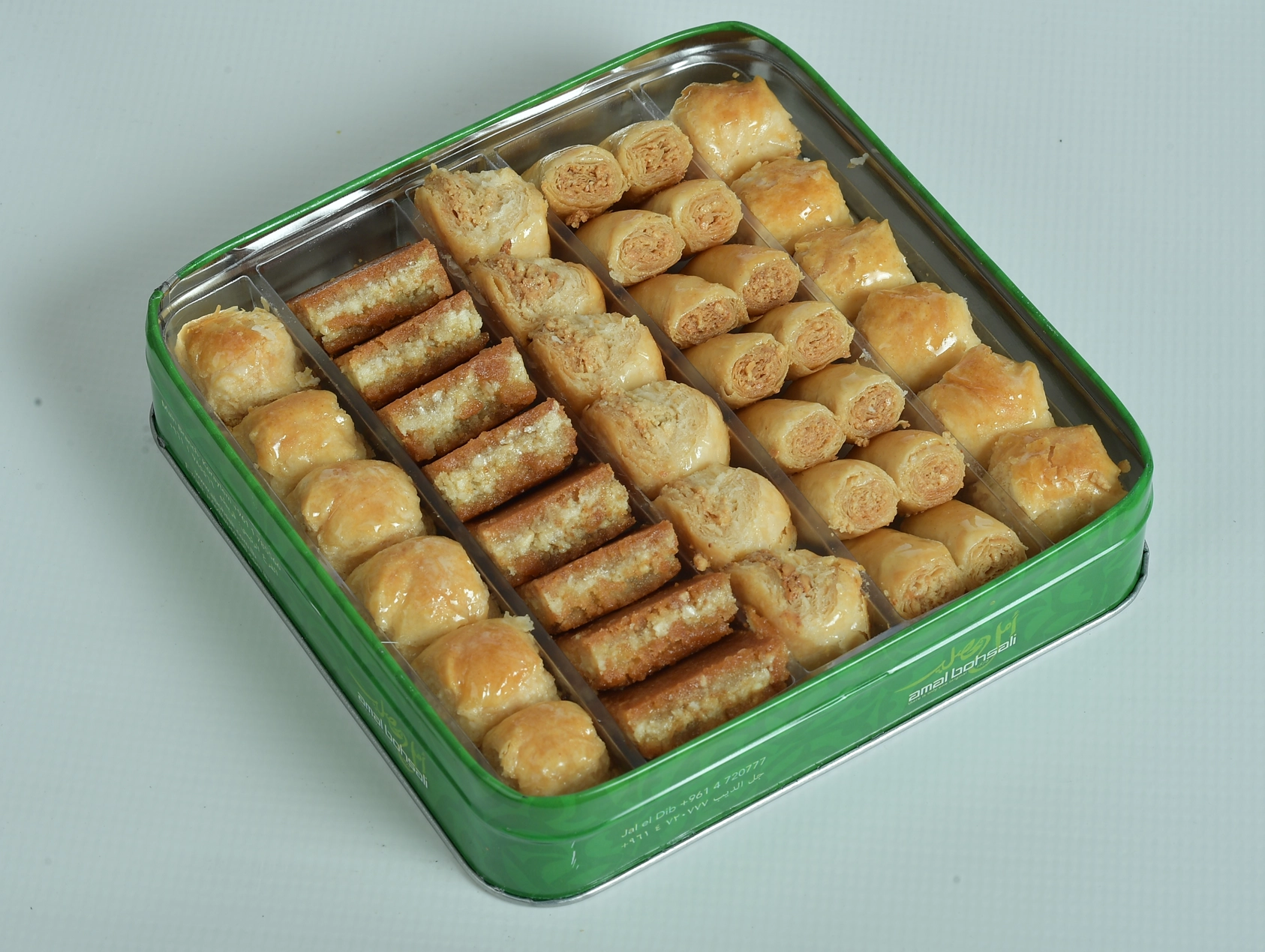 Mix Baklawa (Asabaa + Kol w Shkor + Baklawa Pieces with Pistachio )